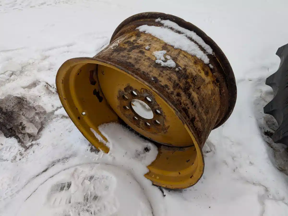 Gallery image 2 for Titan 15x28 Rims