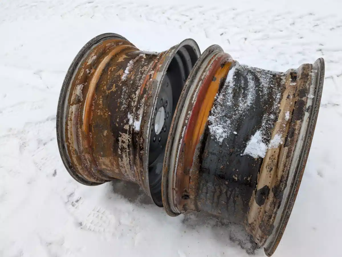 Gallery image 2 for Titan 15x30 Rims