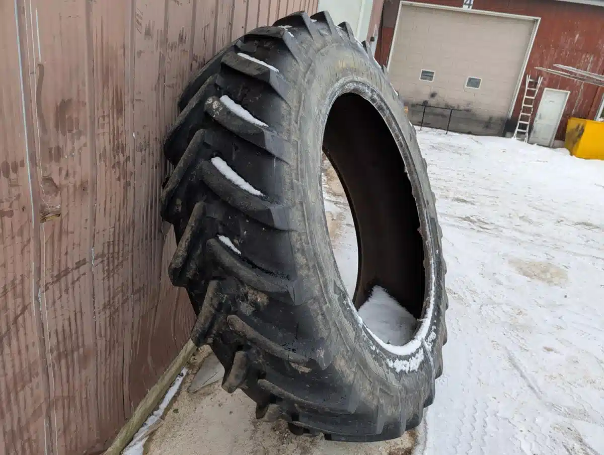 Gallery image 2 for Michelin 480/80R46 Tires