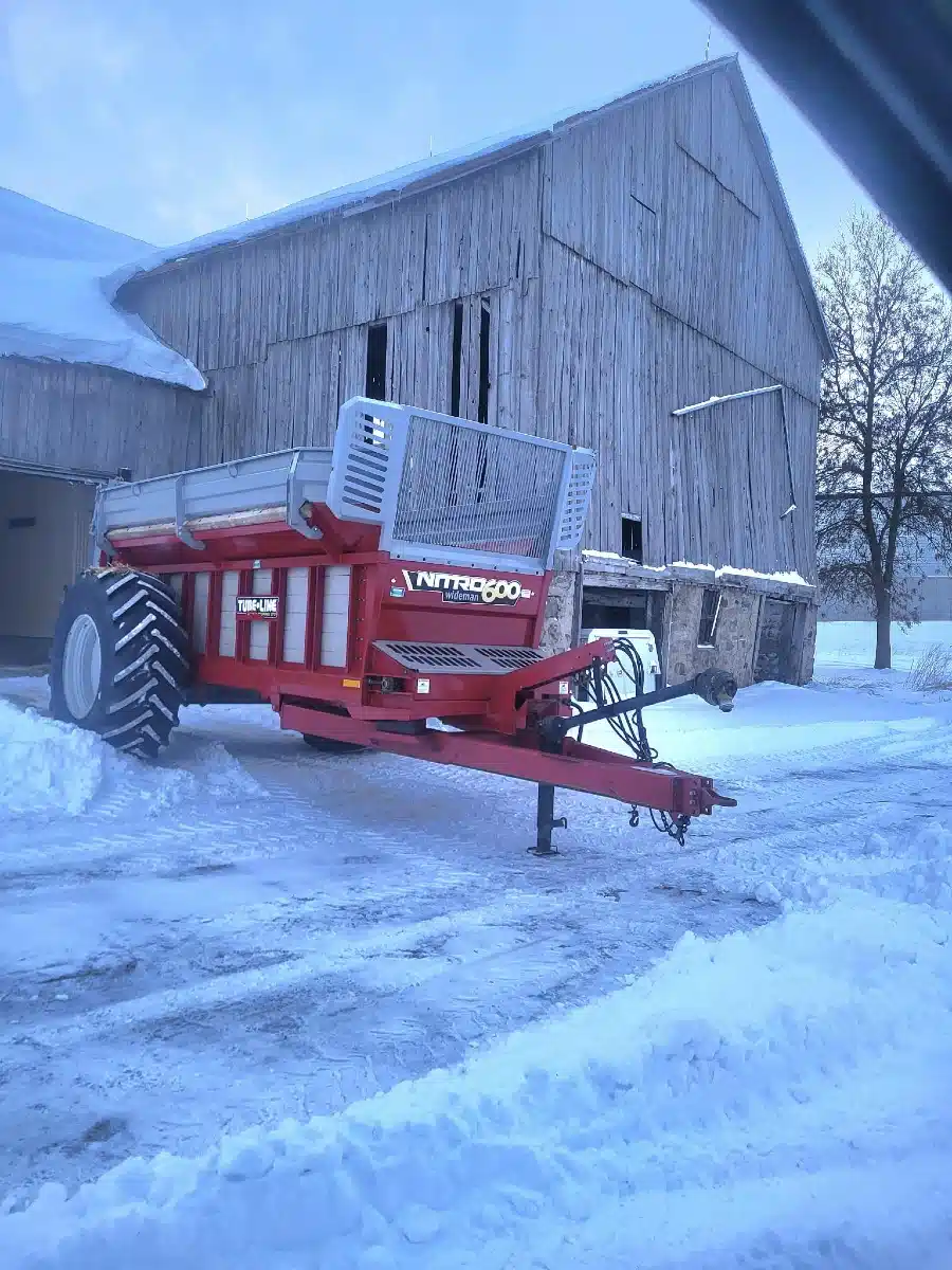Tubeline Manufacturing Ltd NITRO 600 Manure Spreader