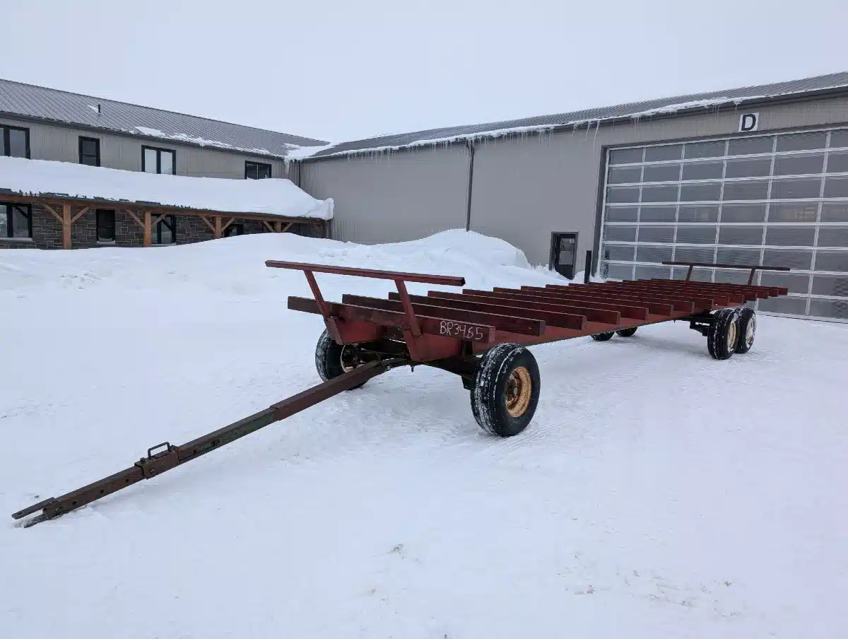 John BM Mfg Ltd. 8.5X30 Bale Wagon