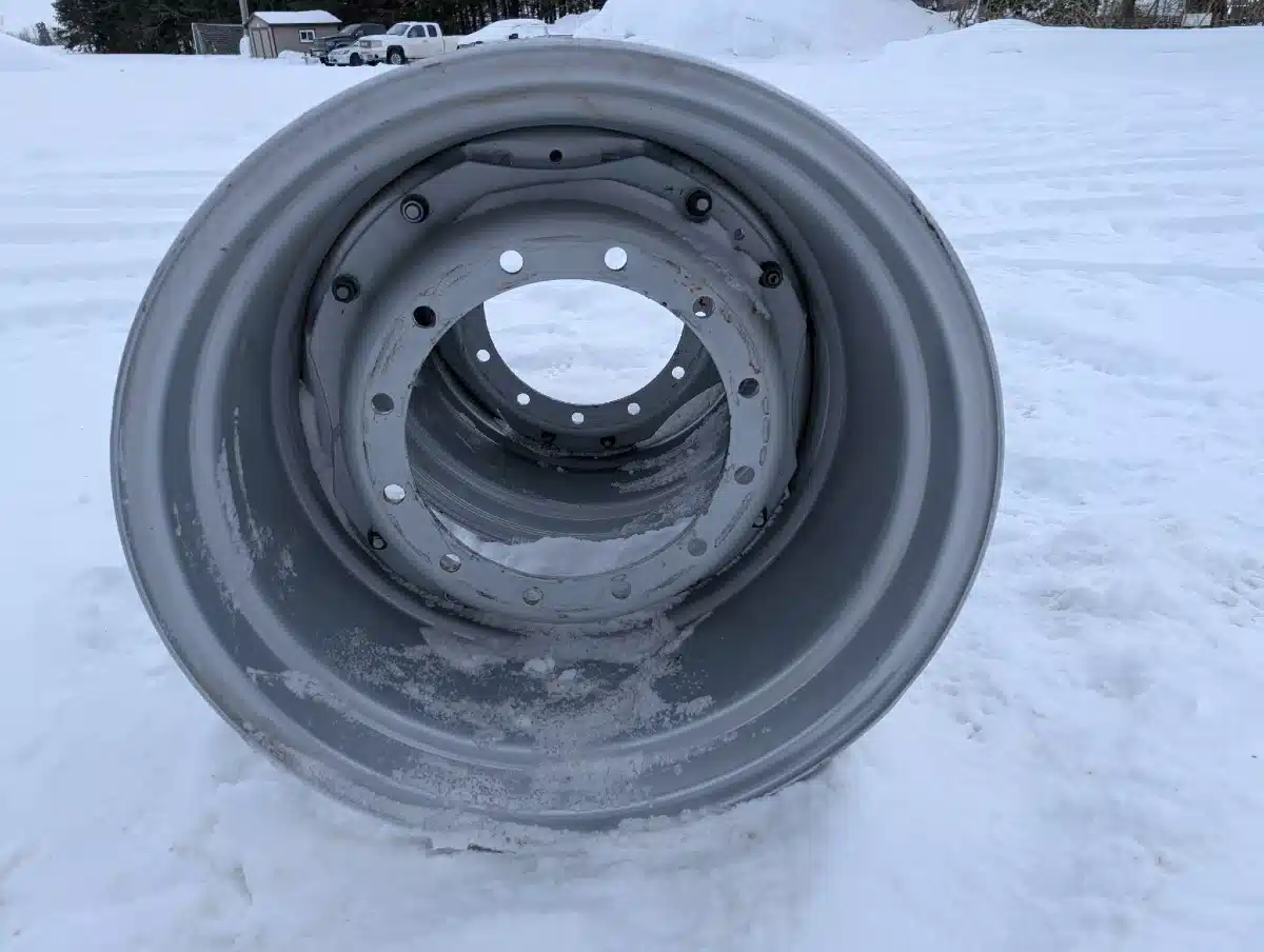 Unverferth 20x30 Rims