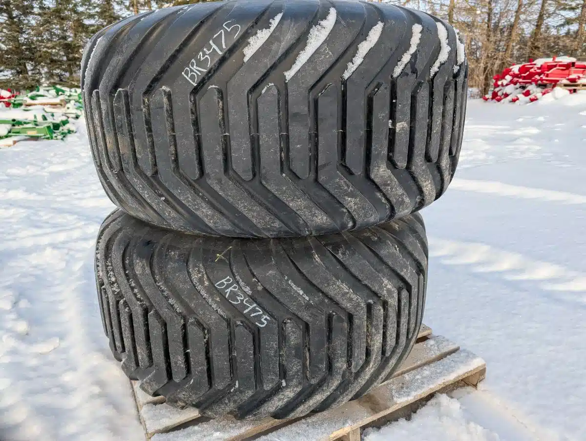 Gallery image 2 for Multistar 600/55-26.5 Tires & Rims
