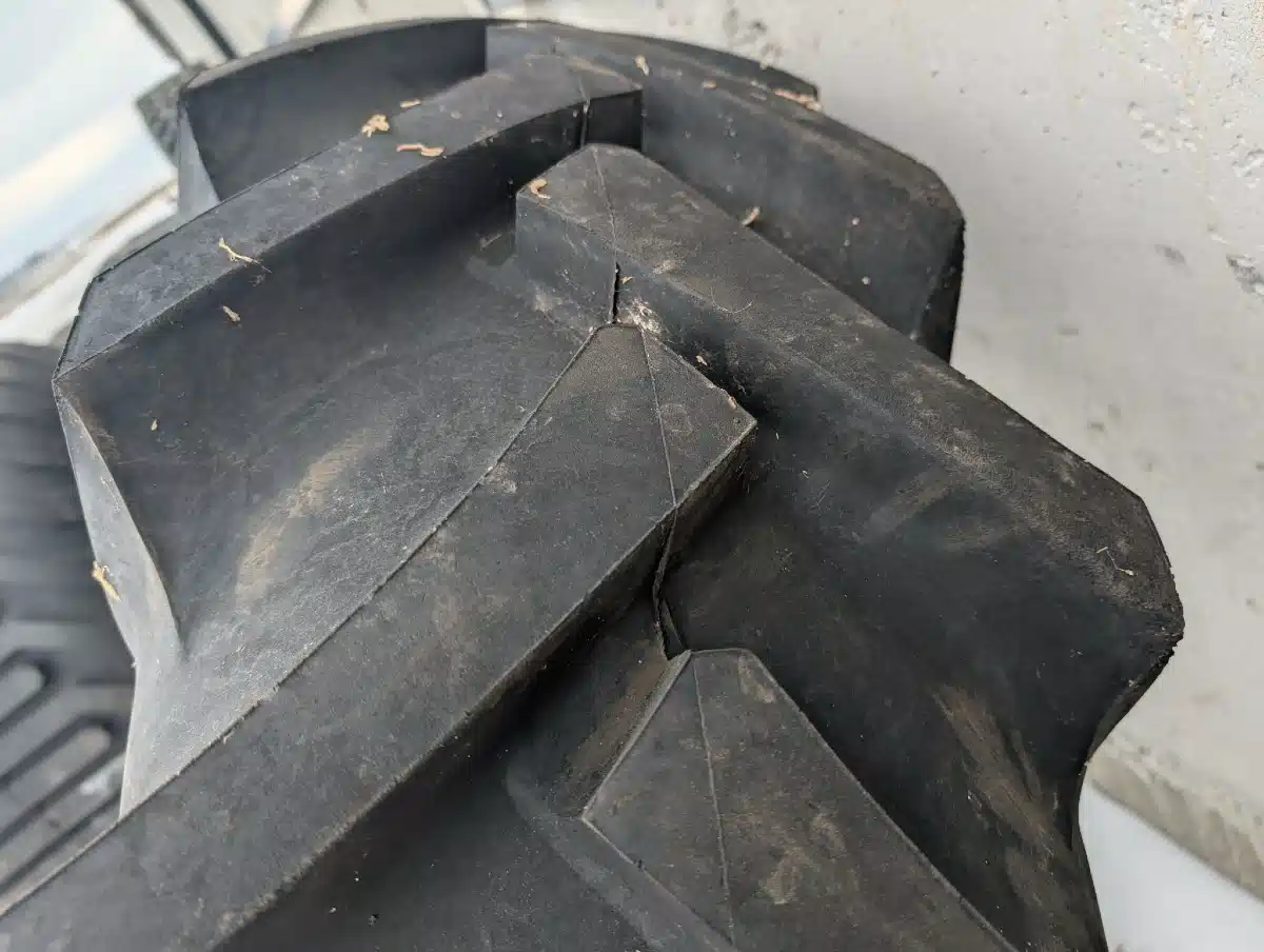 Gallery image 2 for Petlas 14.9-30 Tires