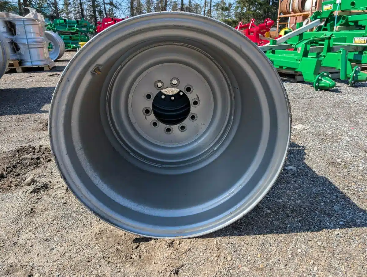 Gallery image 2 for Titan 25x26 Rims