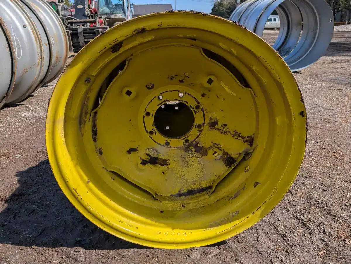 Gallery image 2 for Titan 16X26 Rims