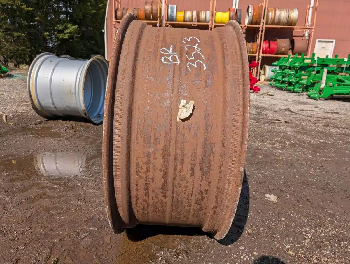 Gallery image 2 for John Deere 16X38 Rims