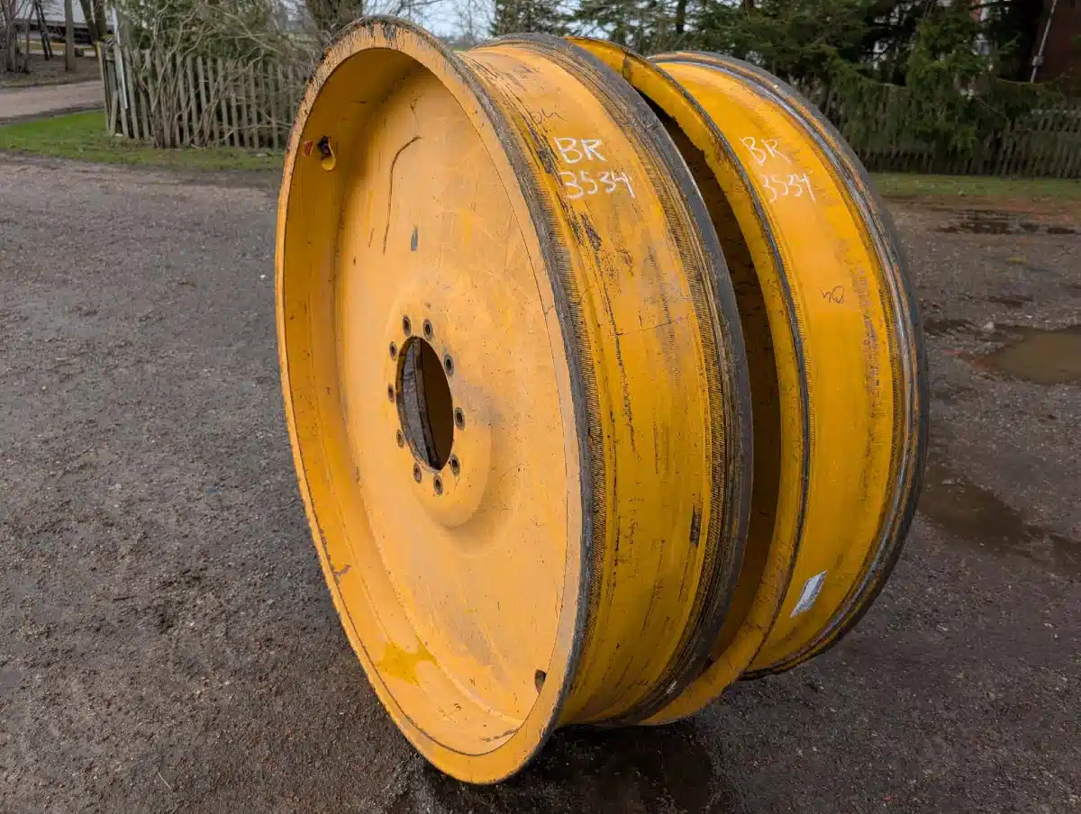 Gallery image 1 for Hardi 10x52 Rims