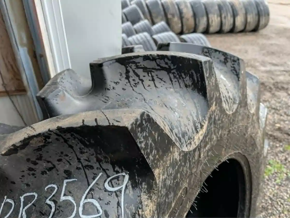 Gallery image 2 for Goodyear 420/90R30 Tires