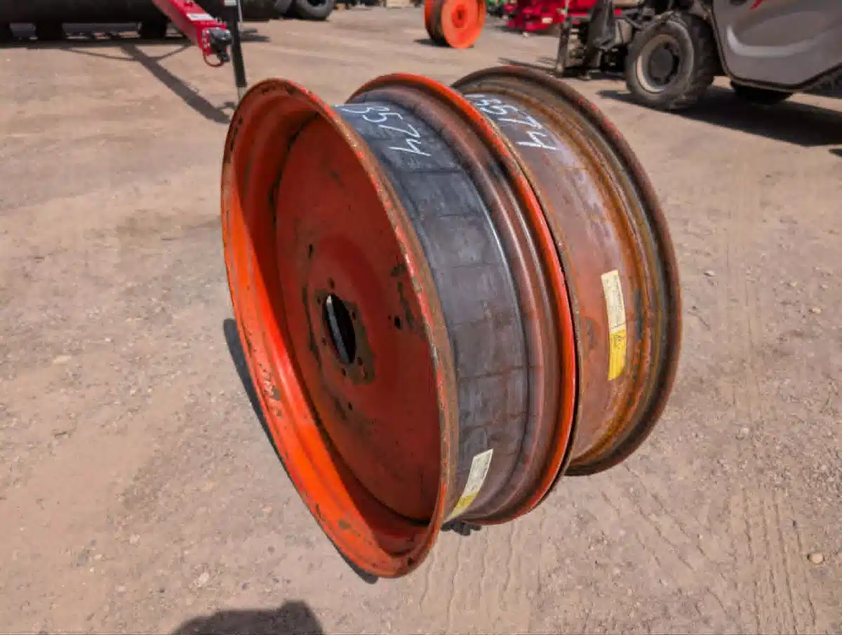 Gallery image 1 for Kubota 8x32 Rims