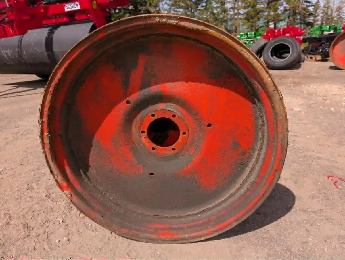 Gallery image 2 for Kubota 8x32 Rims