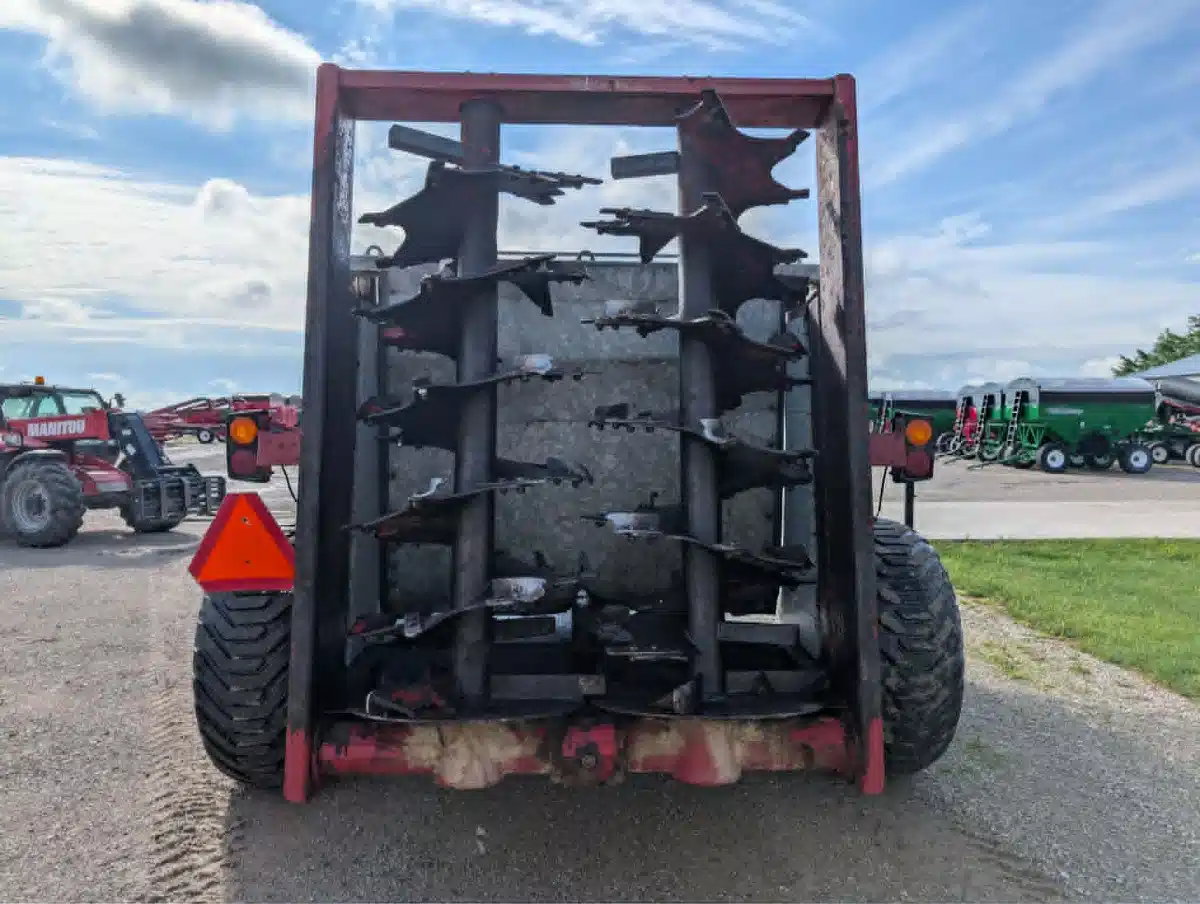 Gallery image 2 for 2008 Hagedorn 3440 Manure Spreader