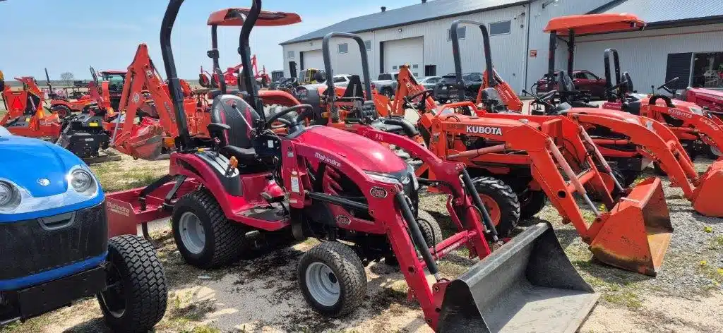 Photo de la Galerie 1 pour 2020 Mahindra EMAX 20S Tracteur