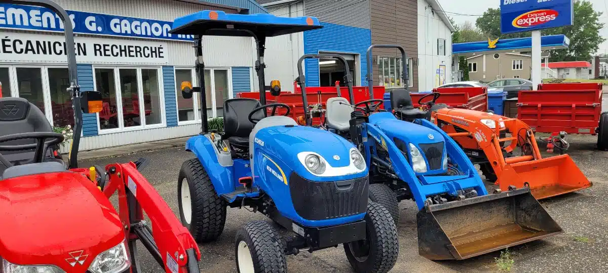 Gallery image 1 for 2015 New Holland BOOMER 20 Tractor