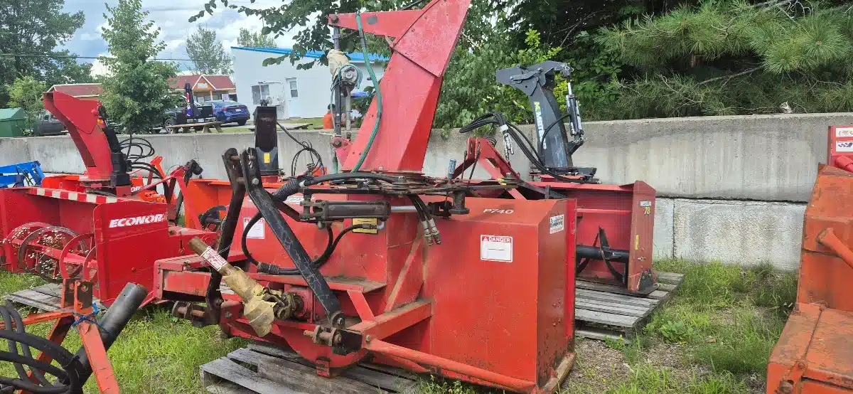 Photo de la Galerie 1 pour Pronovost P-740 Souffleur à neige