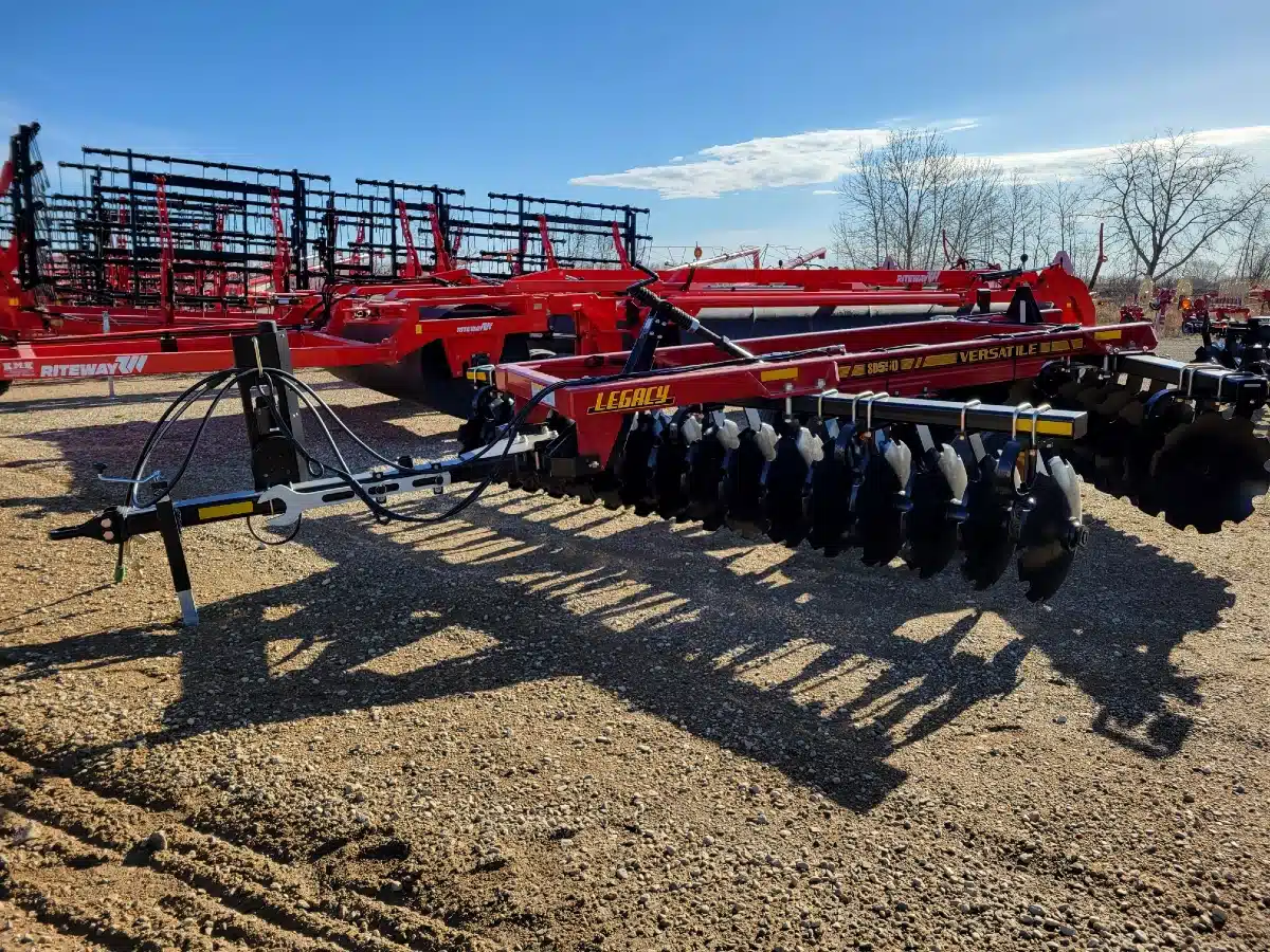 Gallery image 2 for New 2023 Versatile SD550 Disc