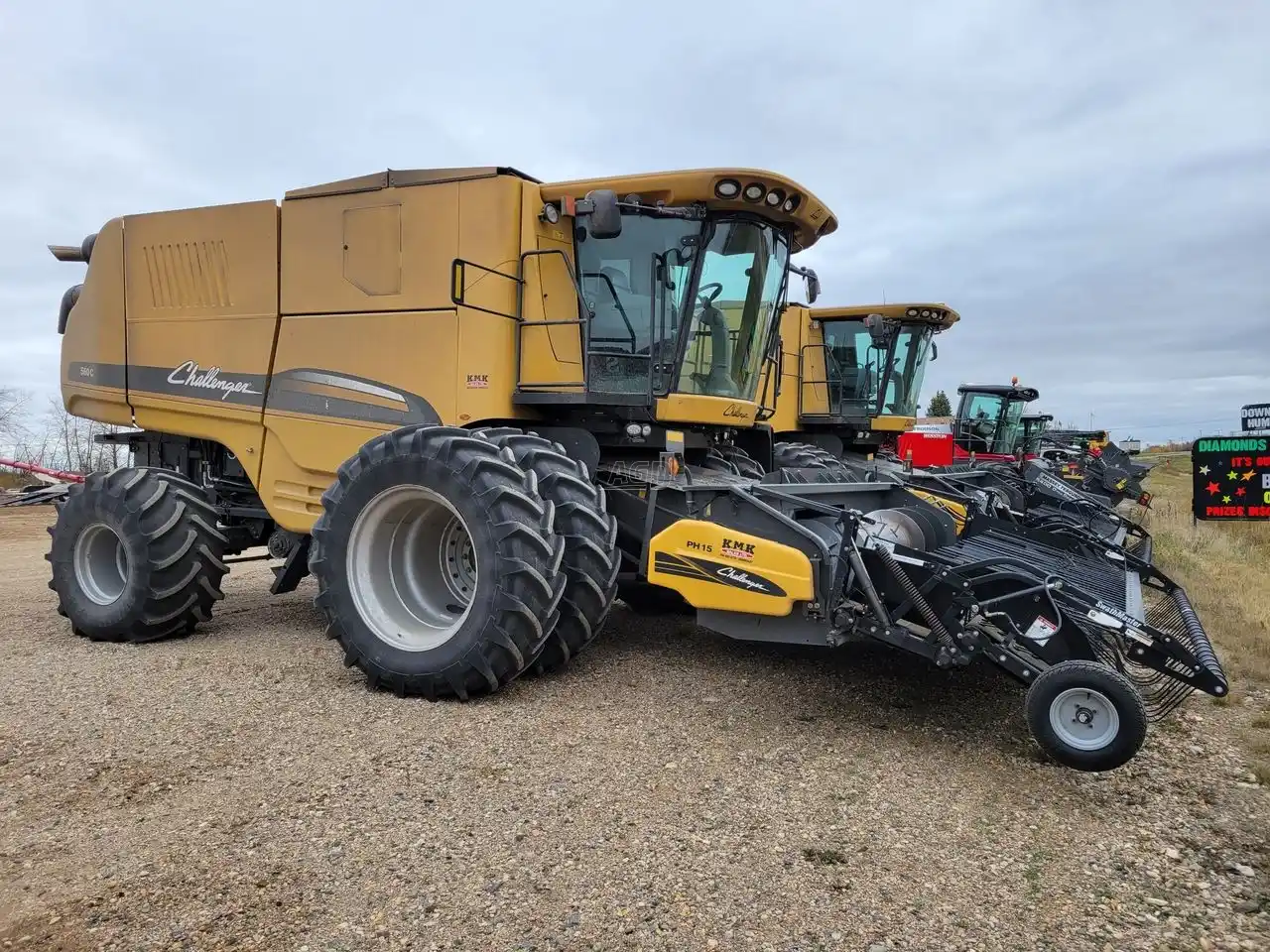 Gallery image 1 for Used 2012 Challenger 560C Combine