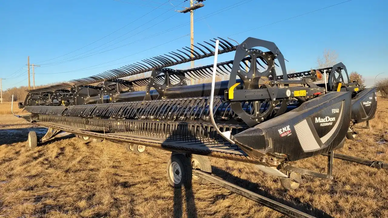 Gallery image 2 for Used 2020 MacDon FD140 Header - Draper