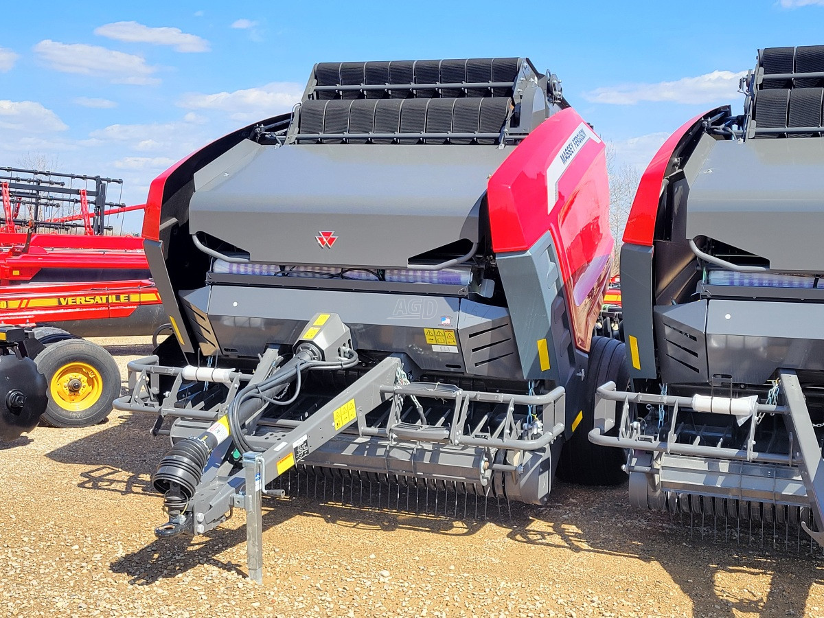 Gallery image 2 for 2024 Massey Ferguson RB.156 Round Baler
