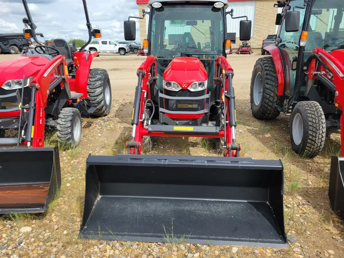 Gallery image 2 for New 2023 Massey Ferguson 1835M Tractor
