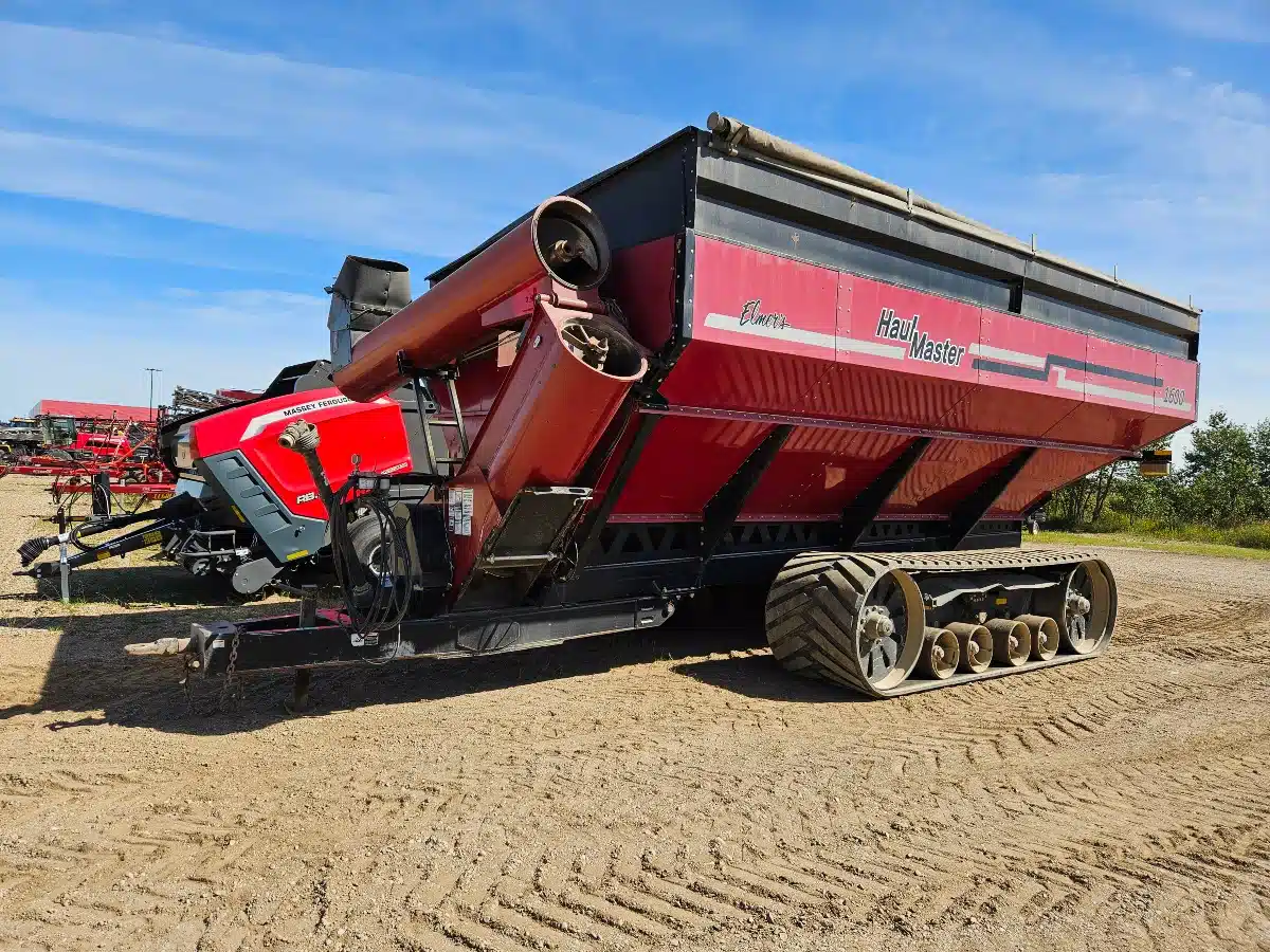 Gallery image 1 for Used 2013 Elmers Mfg HAULMASTER 1600 Grain Cart
