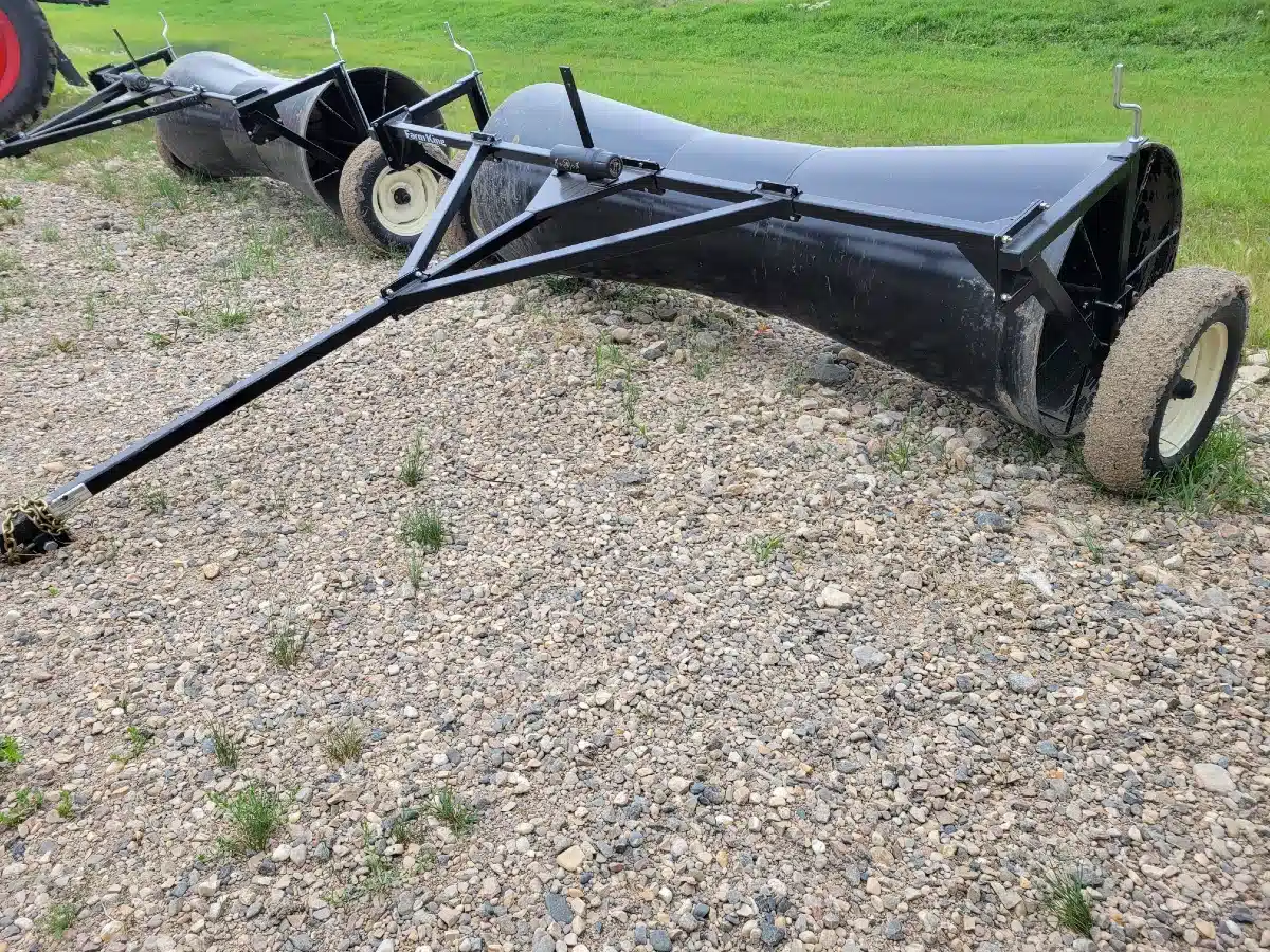 Gallery image 2 for New 2023 Farm King C1000SR Swath Roller