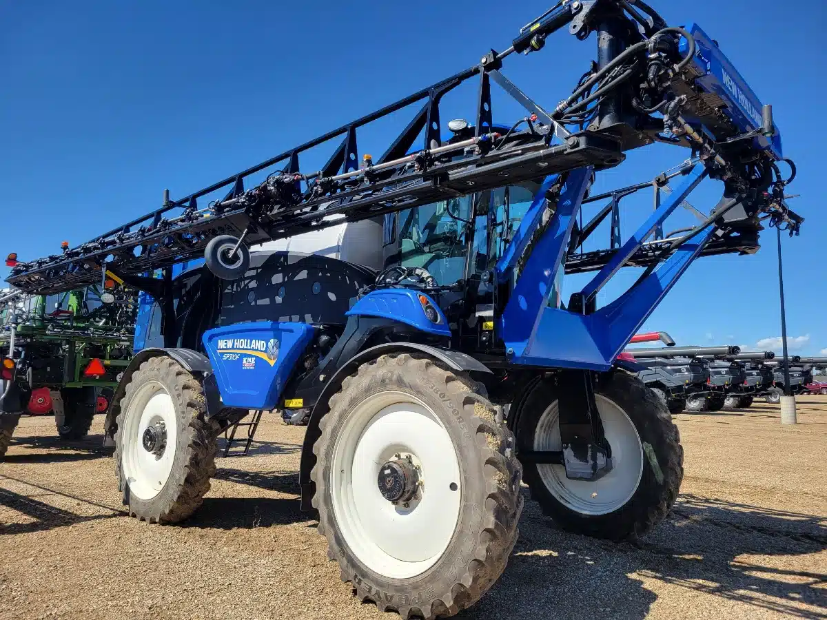 Gallery image 2 for Used 2018 New Holland SP.310F Sprayer - Self Propelled