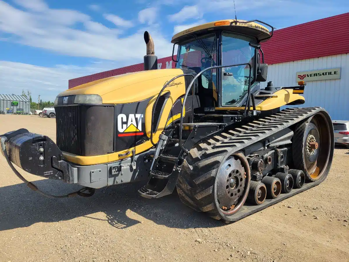 Gallery image 2 for Used 2008 Challenger MT865B Tractor