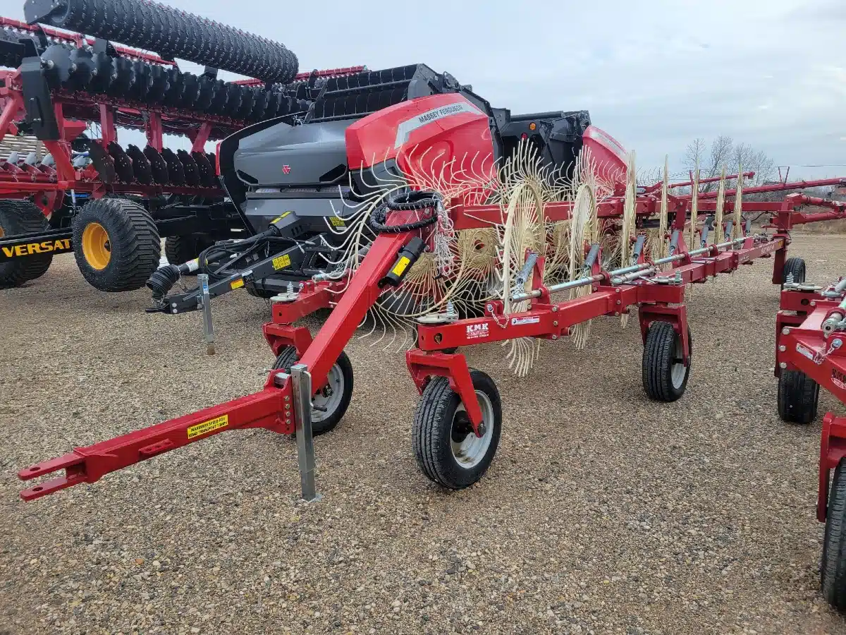 Gallery image 2 for 2025 Farm King RE14 Rake