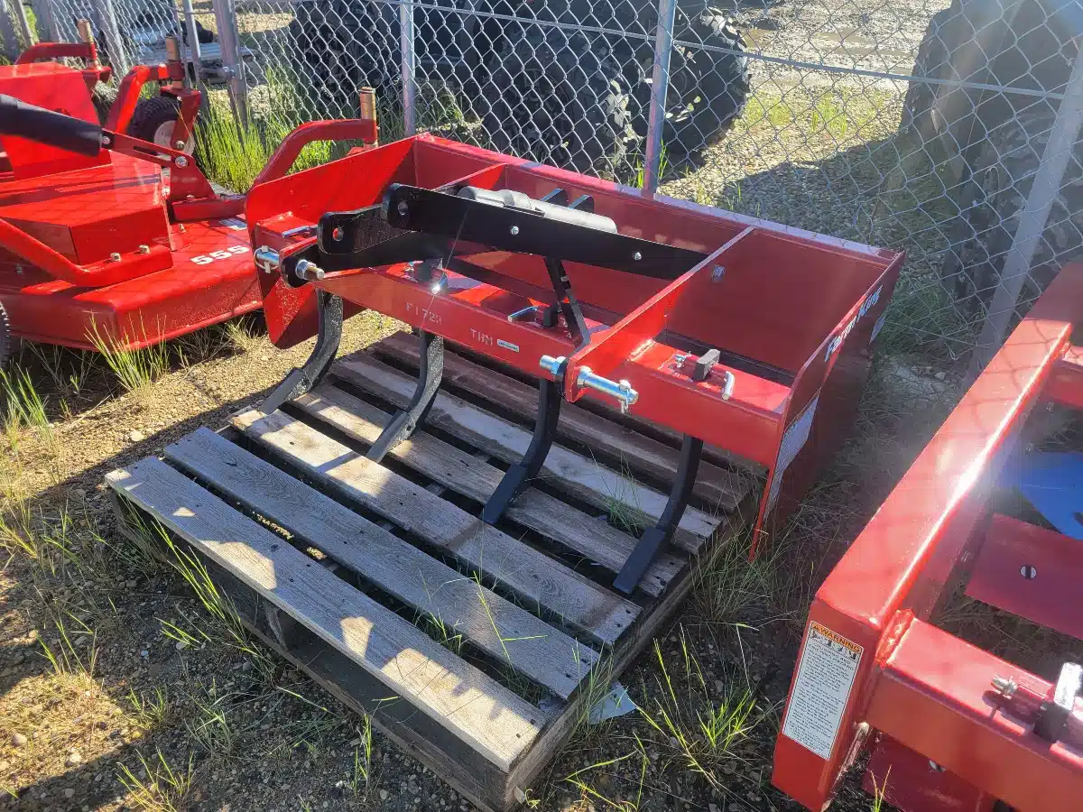 Photo de la Galerie 1 pour 2024 Farm King Y484BS Boîtes décapeuses