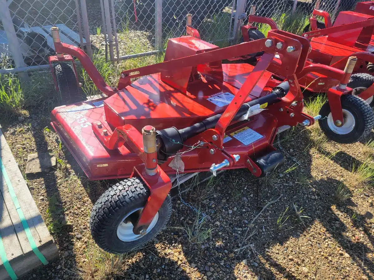 Gallery image 2 for 2023 Farm King Y555 Mower - Finishing