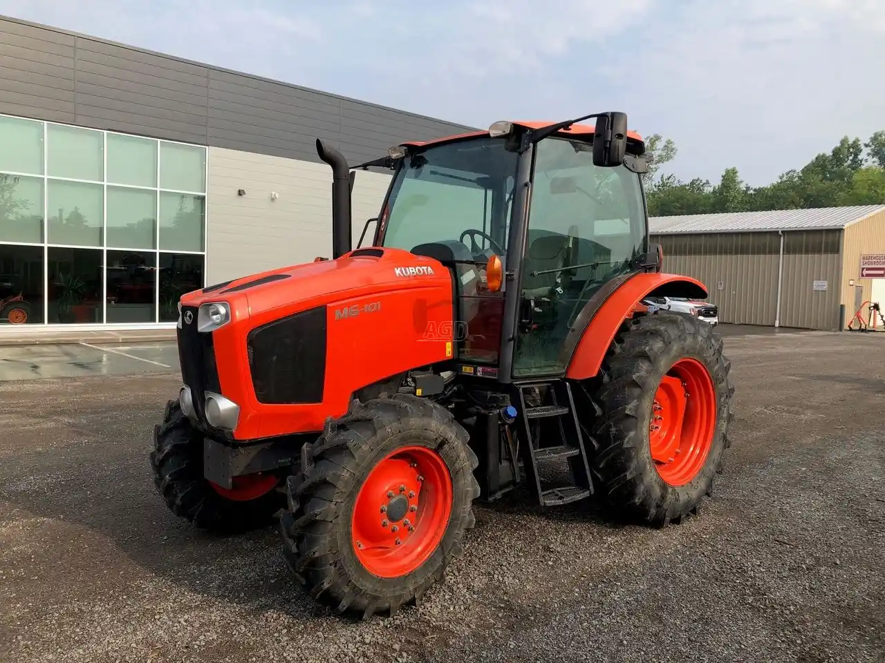 Image for Used 2018 Kubota M6-101DTCC-F Tractor