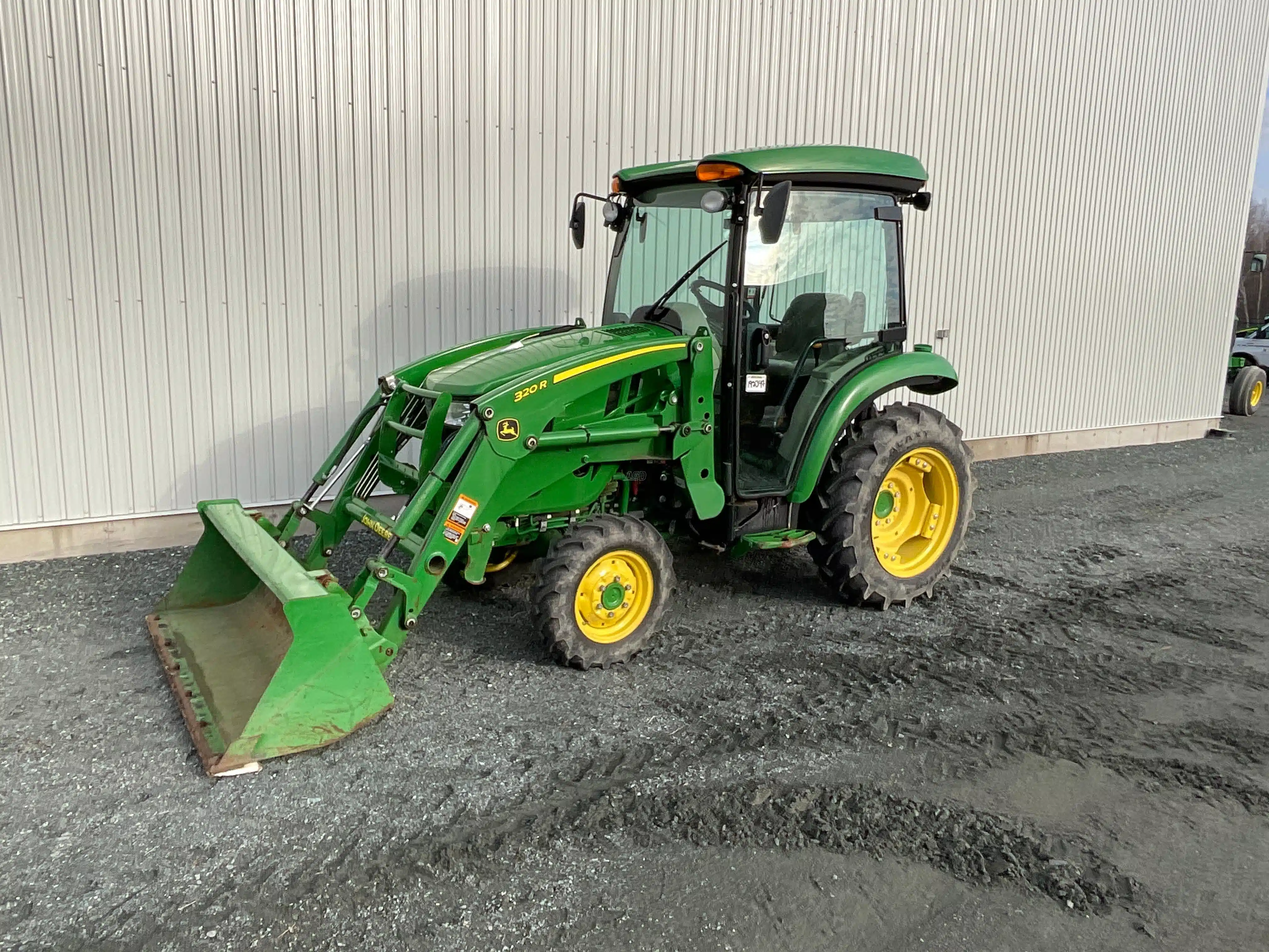 Gallery image 2 for Used 2020 John Deere 3039R Tractor