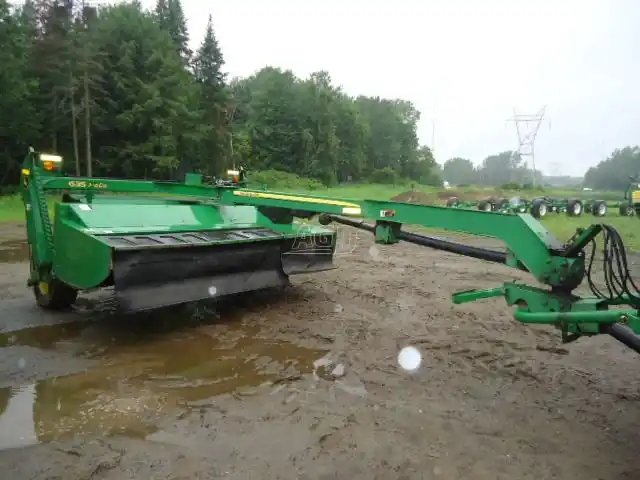 Gallery image 1 for Used 2011 John Deere 635 Disc