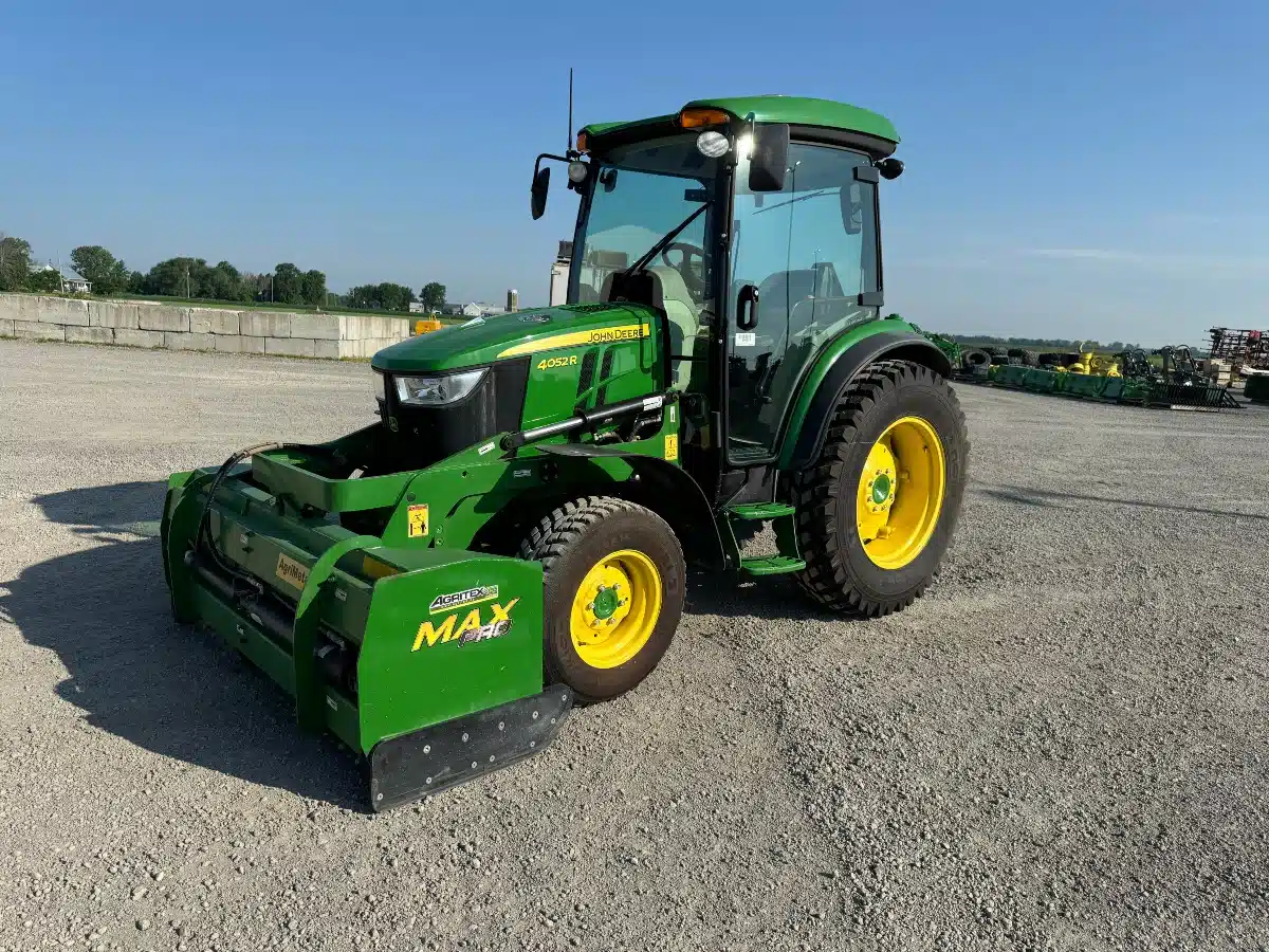 Gallery image 2 for Used 2020 John Deere 4052R Tractor