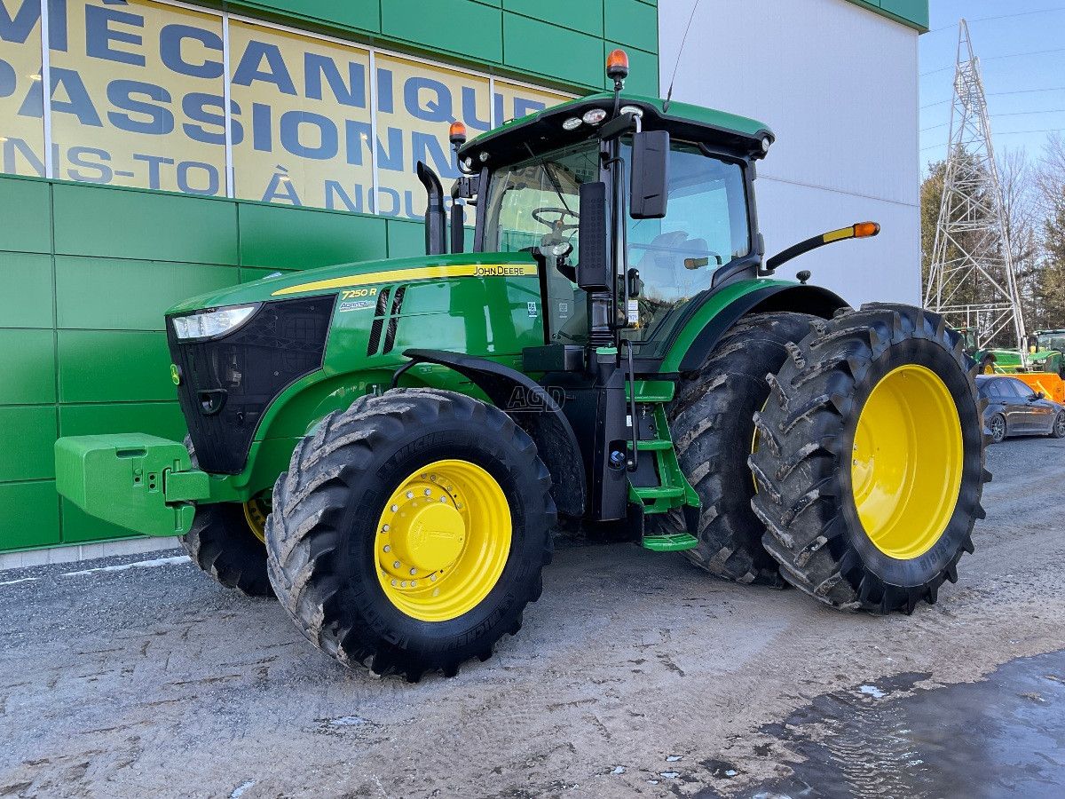 Gallery image 2 for Used 2017 John Deere 7250R Tractor