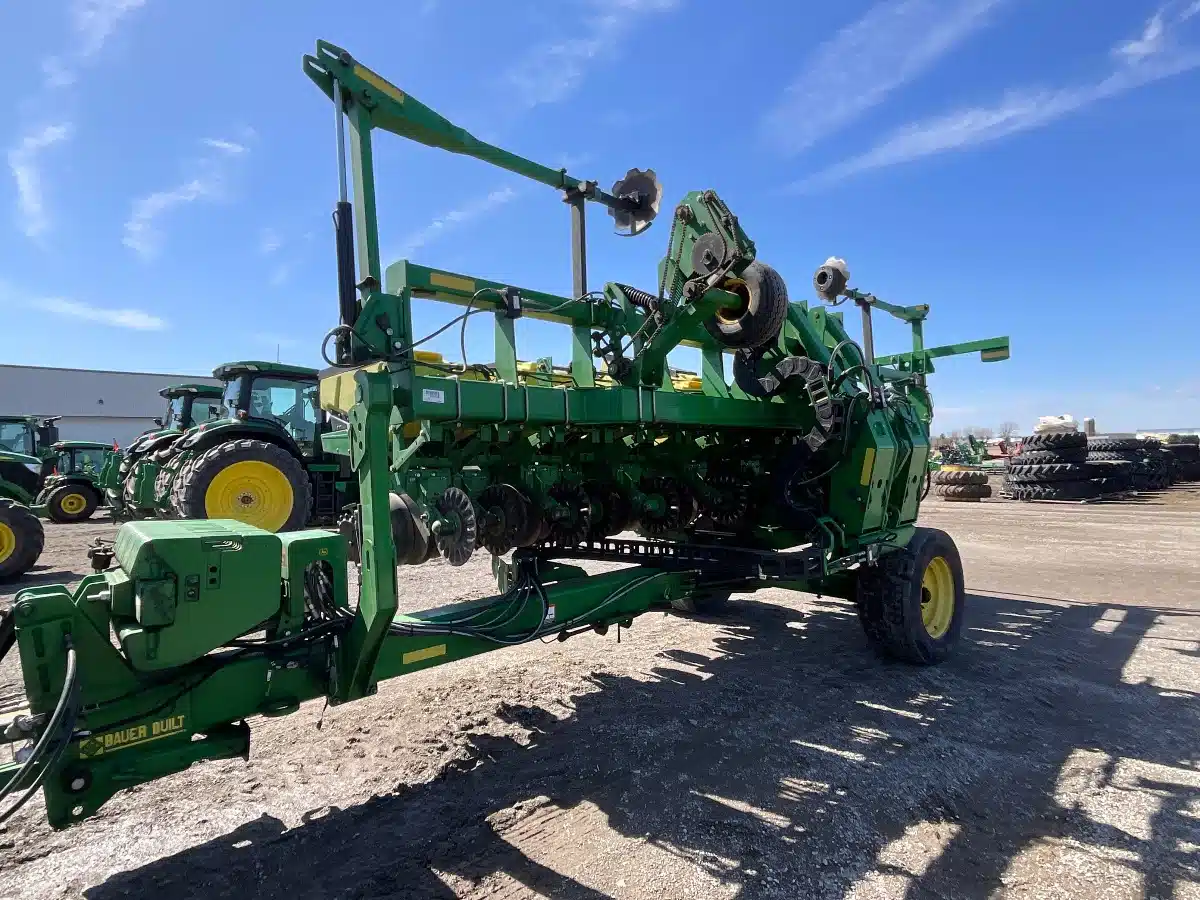 Gallery image 2 for Used 2016 John Deere DB20 Planter