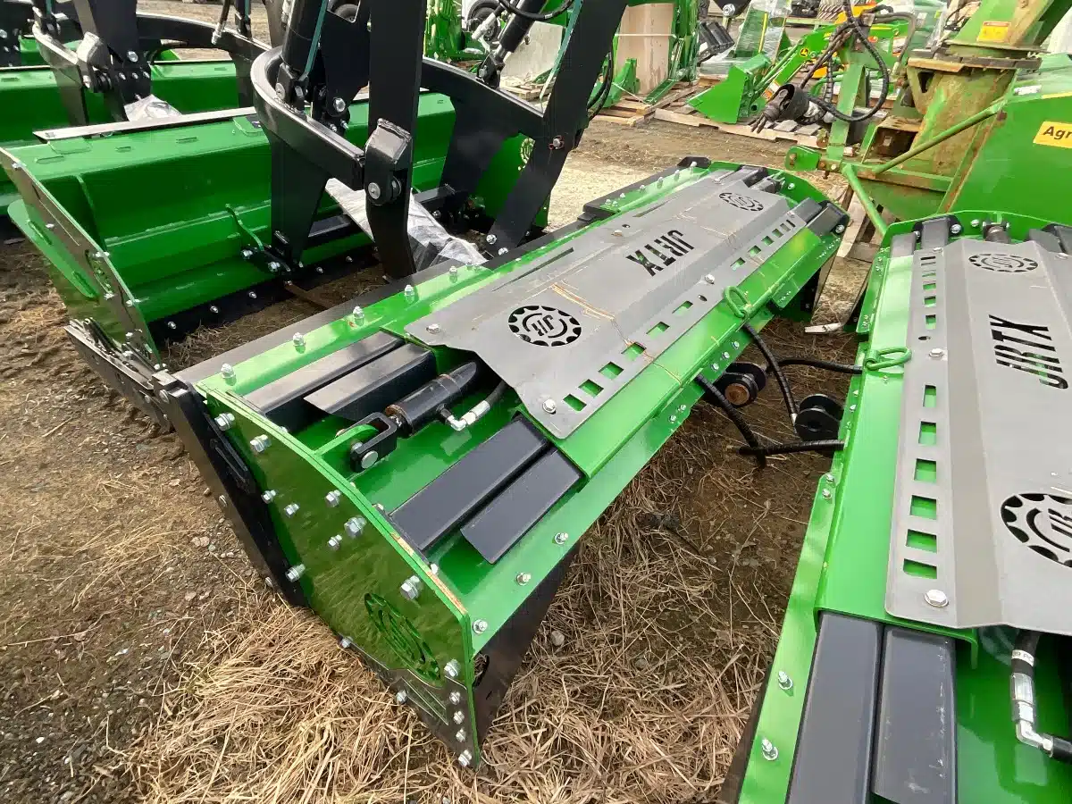 Gallery image 1 for 2022 Roberge JR 7-12 Snow Blade