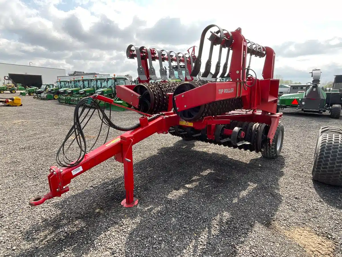 Gallery image 2 for Used HE-VA TIP ROLLER 630 Packer
