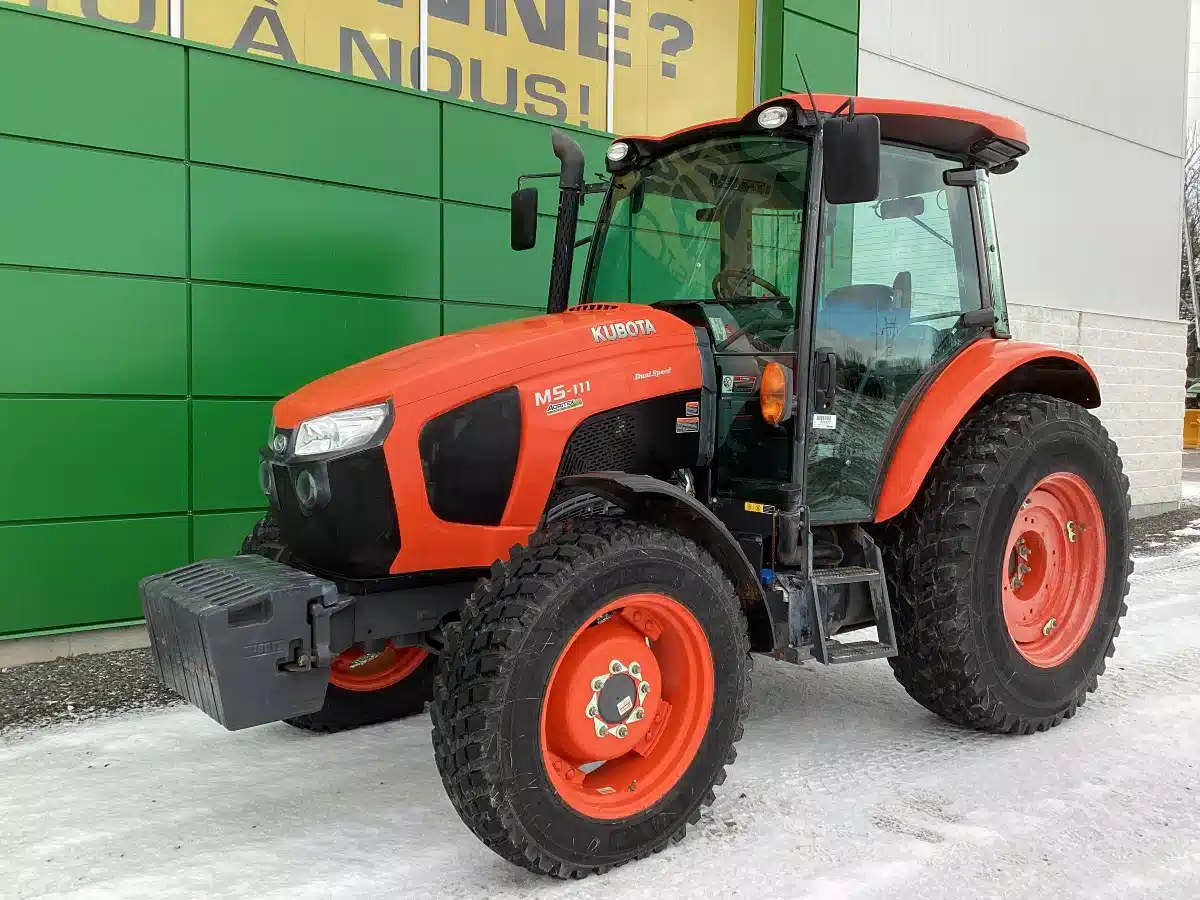 Gallery image 2 for Used 2021 Kubota M5-111 Tractor