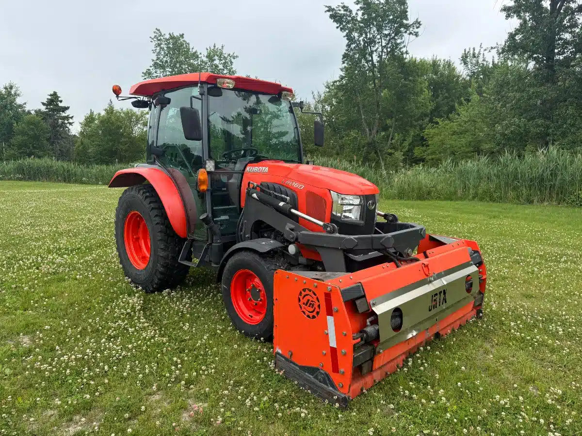 Gallery image 1 for Used 2017 Kubota L6060 Tractor