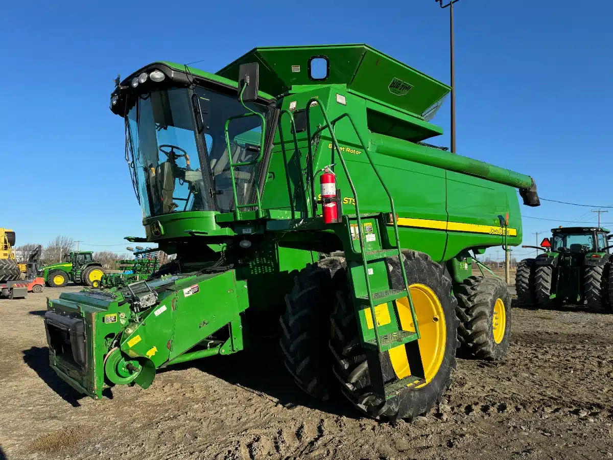 Gallery image 2 for Used 2008 John Deere 9570 STS Combine