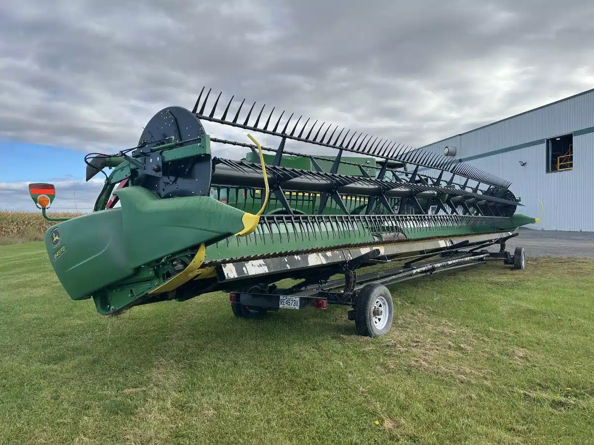 Gallery image 2 for Used 2018 John Deere 645FD Header - Flex Draper