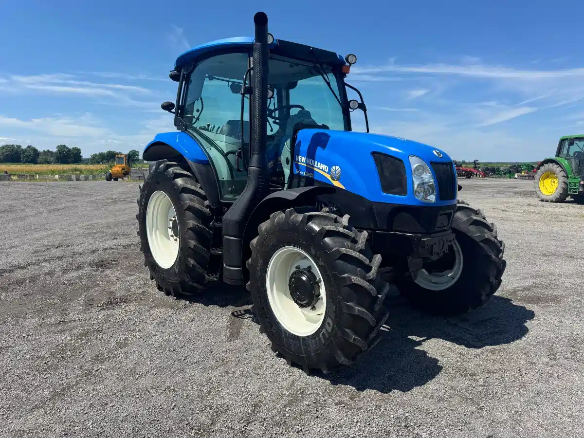Gallery image 1 for Used 2013 New Holland T6.140 Tractor