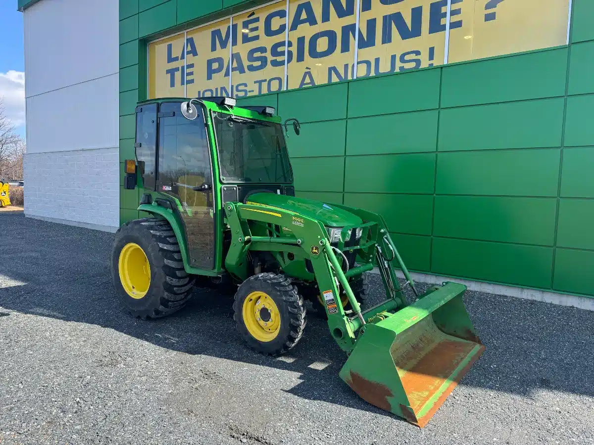 Gallery image 1 for Used 2022 John Deere 3038E Tractor