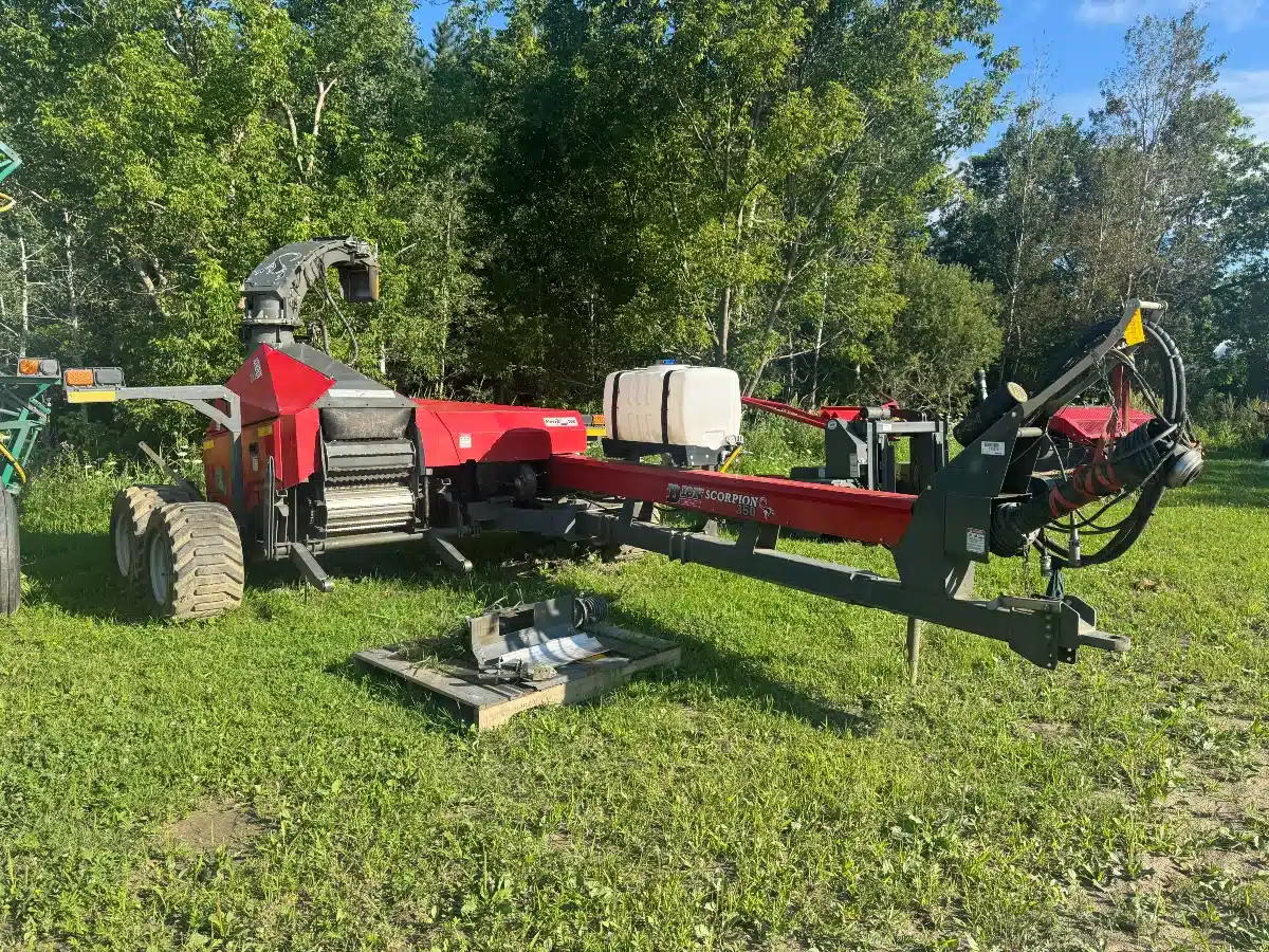 Gallery image 1 for Used 2020 Dion Scorpion 350 Forage Harvester