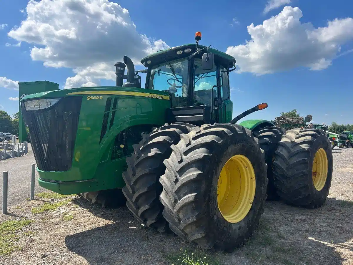 Gallery image 2 for Used 2012 John Deere 9560R Tractor