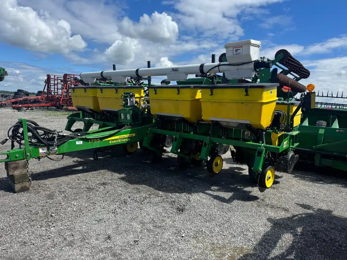 Gallery image 2 for Used 2021 John Deere 1755 Planter