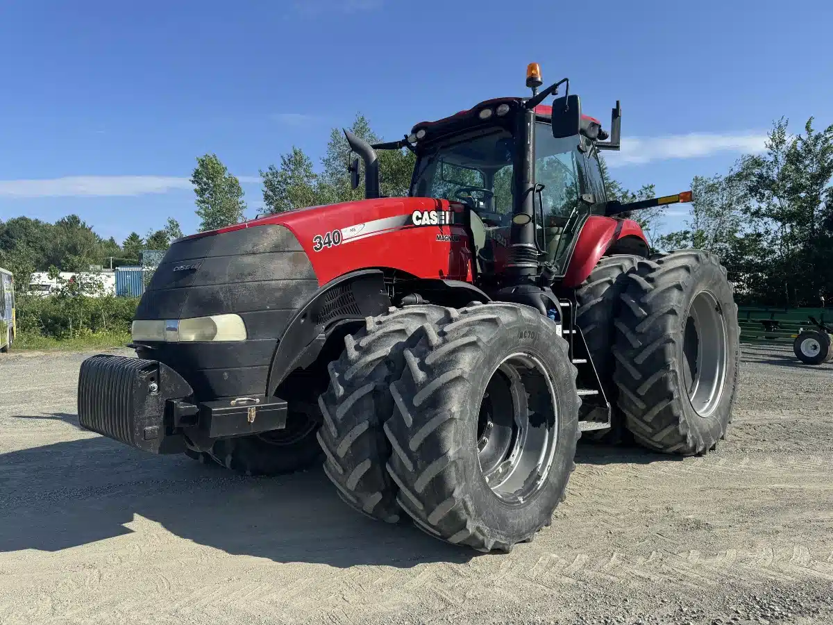 Gallery image 2 for Used 2014 Case IH MAGNUM 340 Tractor