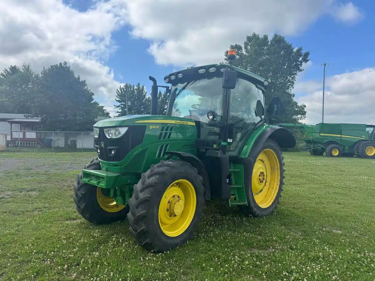 Gallery image 2 for Used 2021 John Deere 6110R Tractor